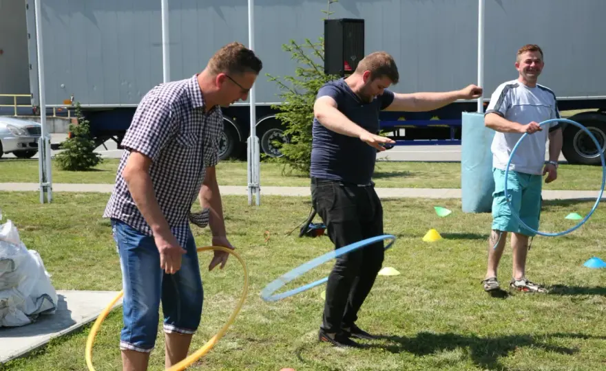Gra integracyjna wieża: Rozwój, zabawa, integracja. Poznaj jej sekrety!