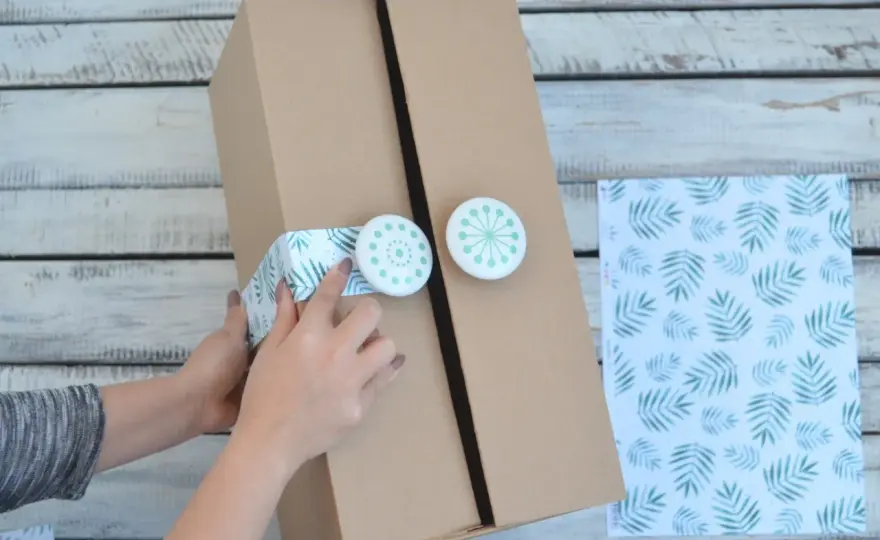 Meble z kartonu krok po kroku: Wytrzymałe i stylowe DIY