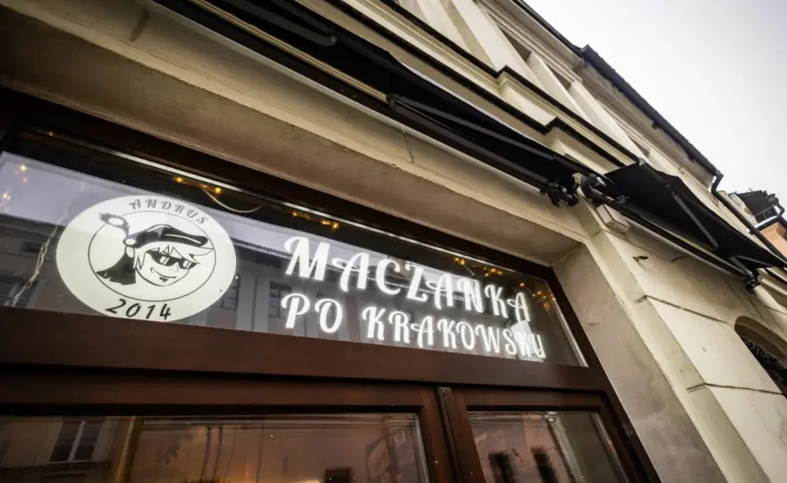 Gdzie zjeść maczankę po krakowsku? Najlepsze miejsca w Krakowie