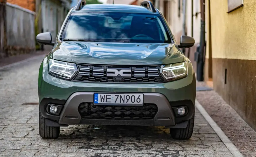 Dacia Duster: Ile pali? Sprawdź spalanie i wybierz silnik