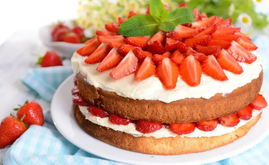 Erdbeer-Sahne-Torte - So gelingt der Klassiker perfekt!