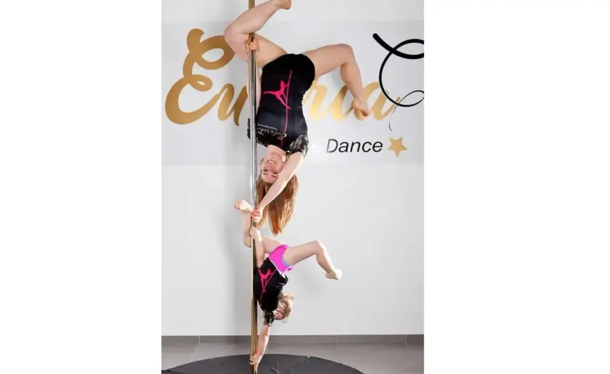 Pole dance dla dzieci - czy to bezpieczny sport? Sprawdź!