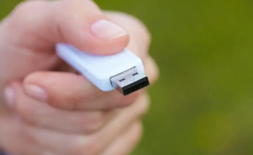 FAT32, NTFS, exFAT: Jaki format pendrive'a? Uniknij błędów!