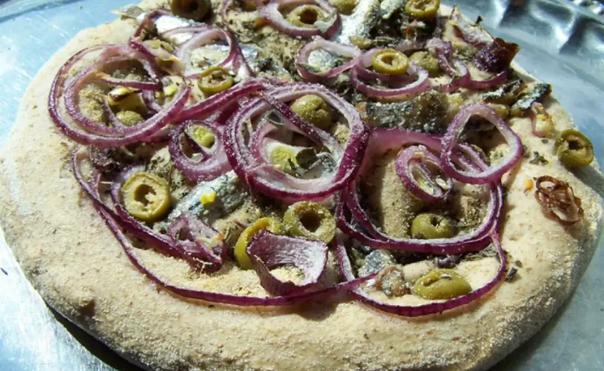 Pizza z anchois - jak zrobić ją idealną?