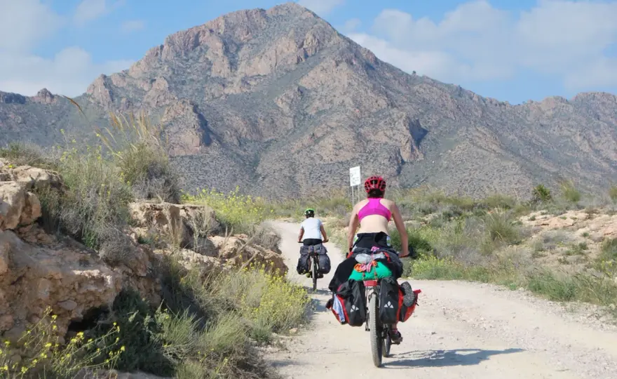 EuroVelo 8 - Guía completa para pedalear la costa mediterránea