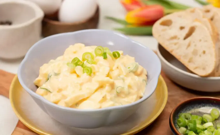 Eiersalat ohne Mayo - So wird er cremig & frisch!