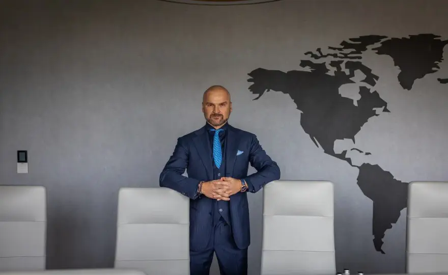 Kto wymyślił paczkomaty? Prawda o polskim sukcesie!