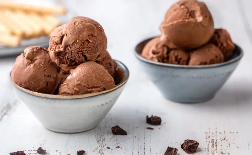 Gelato al cioccolato cremoso - ricetta e idee al cucchiaio