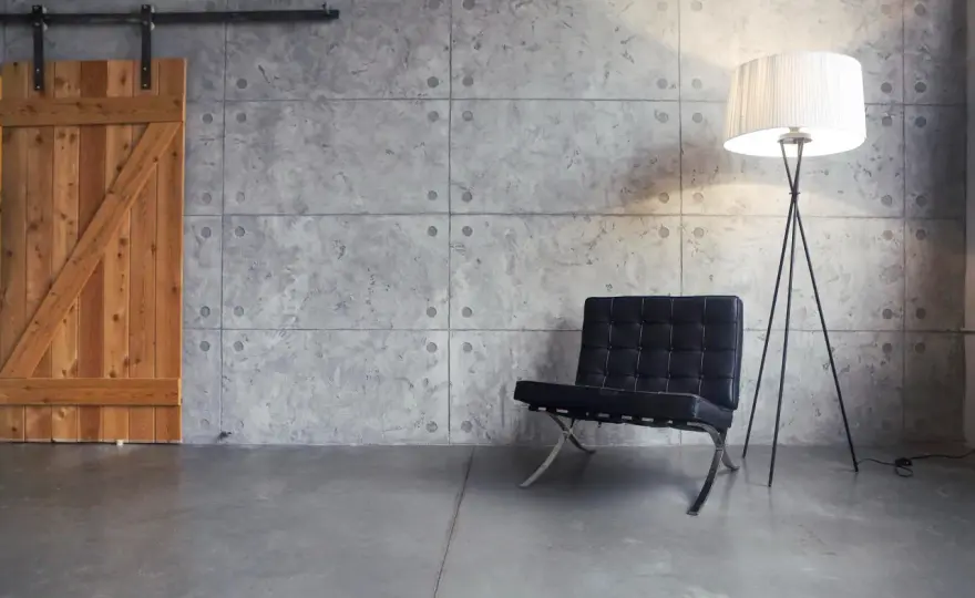 Beton dekoracyjny DIY: Jak zrobić efektowną ścianę krok po kroku?