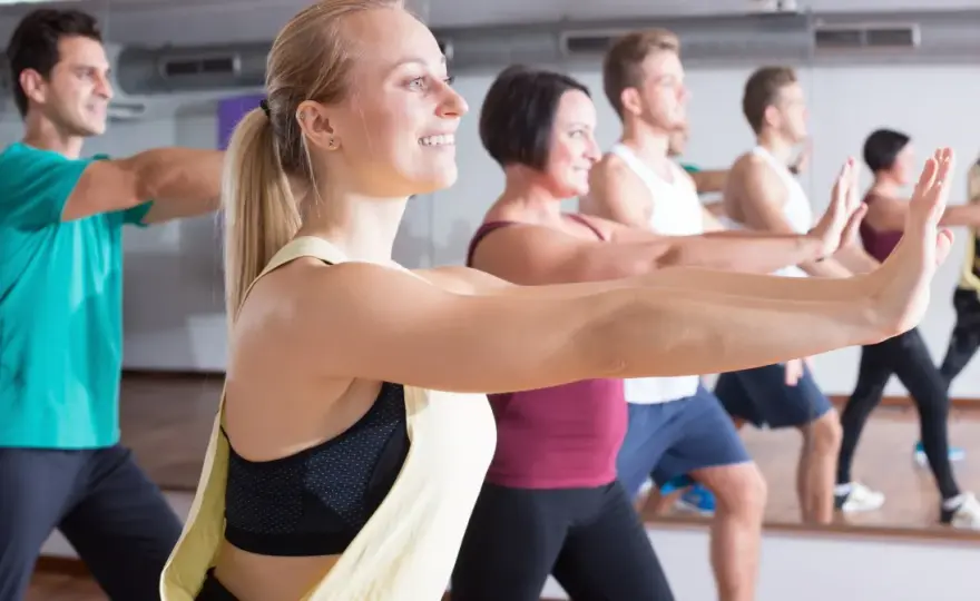 Co daje zumba? Efekty, spalanie kalorii i zasady treningu