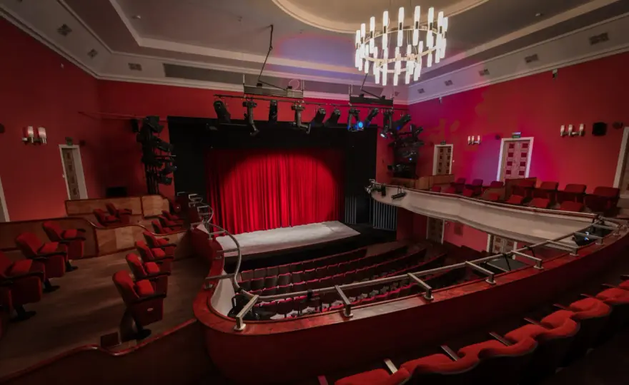 Teatr im. Stefana Jaracza w Łodzi - Jak zaplanować wizytę bez pomyłek?