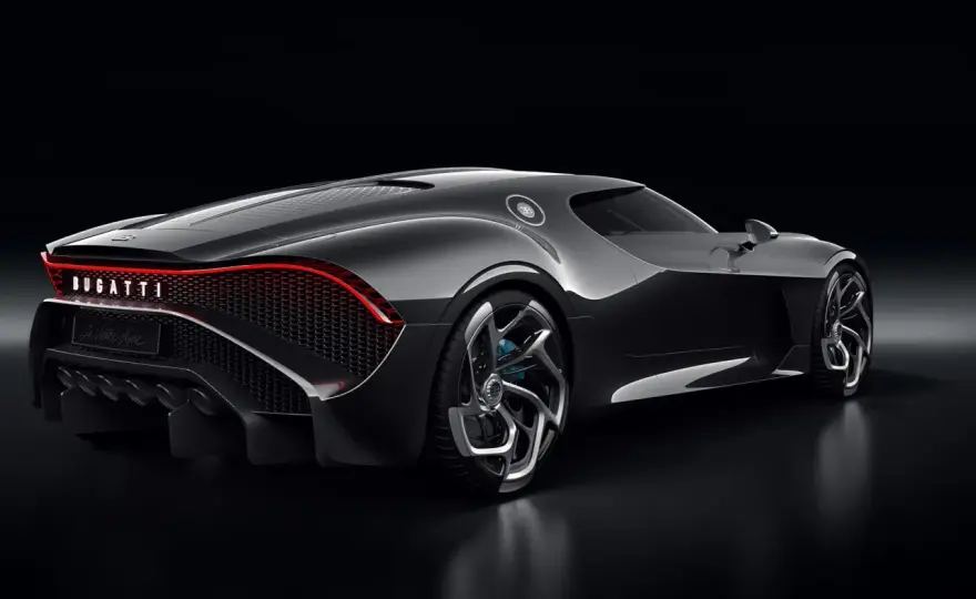 Bugatti La Voiture Noire: 70 mln zł. Dlaczego tak drogo?
