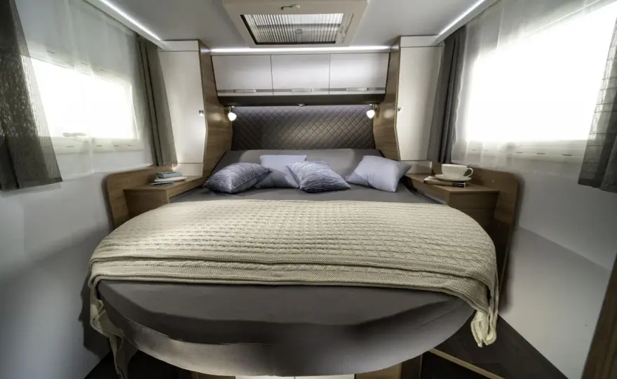 Lit transversal camping-car - Le guide pour bien choisir