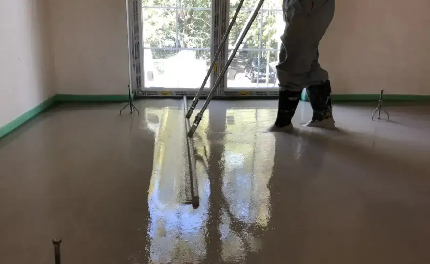 Ile potrzeba cementu na 1m2 wylewki? Sprawdź dokładne obliczenia