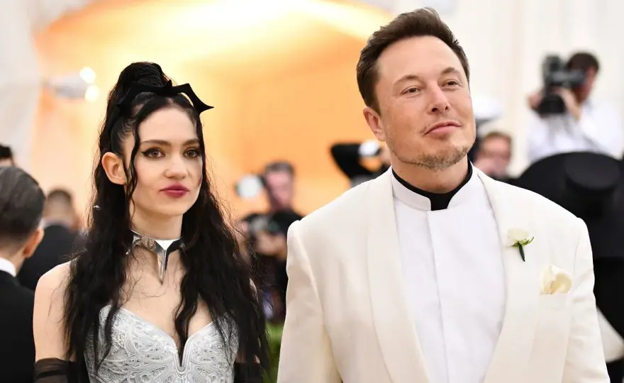 Grimes i Elon Musk - od romansu do współrodzicielstwa