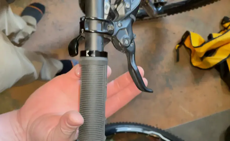 MTB Brakes Feel Spongy? Fix Air in Hydraulic Lines Now!