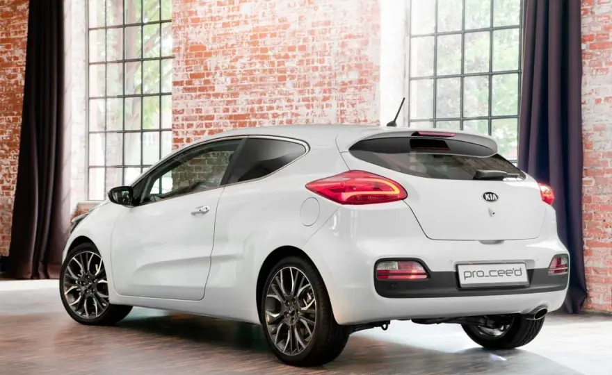 Kia Ceed opinie - Wady, zalety i ceny - Czy warto wybrać ten model?