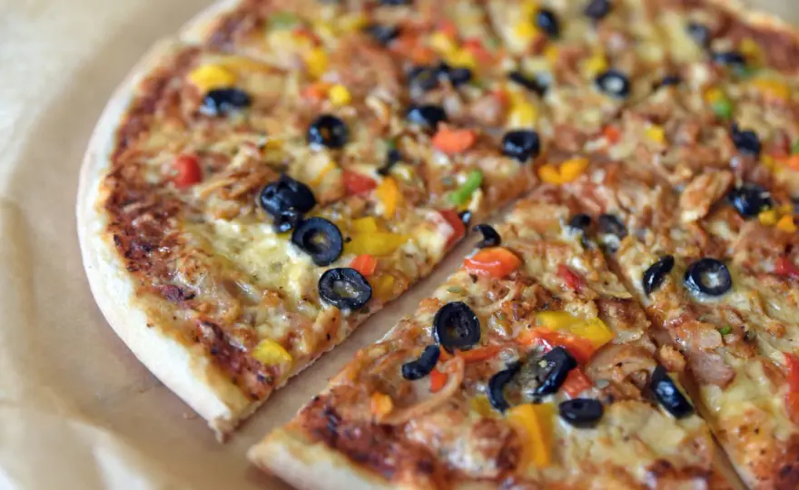 Rodzaje pizzy - Jak odróżnić style i wybrać najlepszy dla siebie?