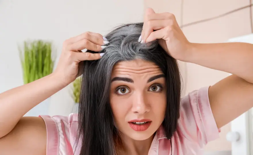 Mechas sin amoniaco: ¿Funcionan? Guía completa antes de tu cita.