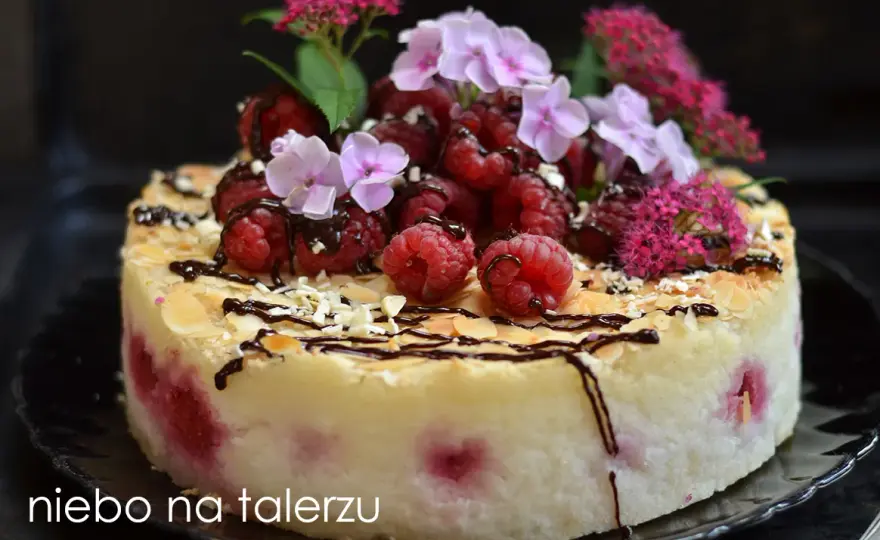 Przepis na ciasto z mąki ryżowej z malinami - bezglutenowy raj