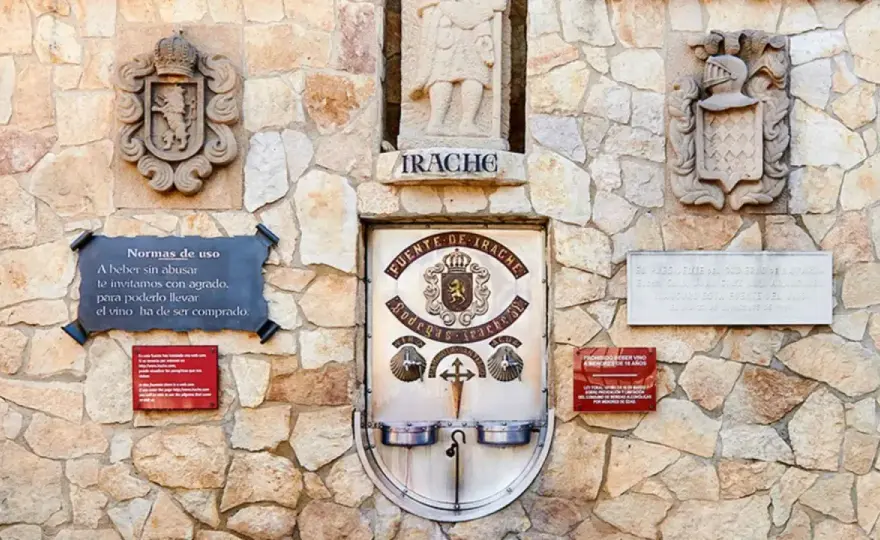 Fuente del Vino en Ayegui - ¿Parada obligatoria en el Camino?