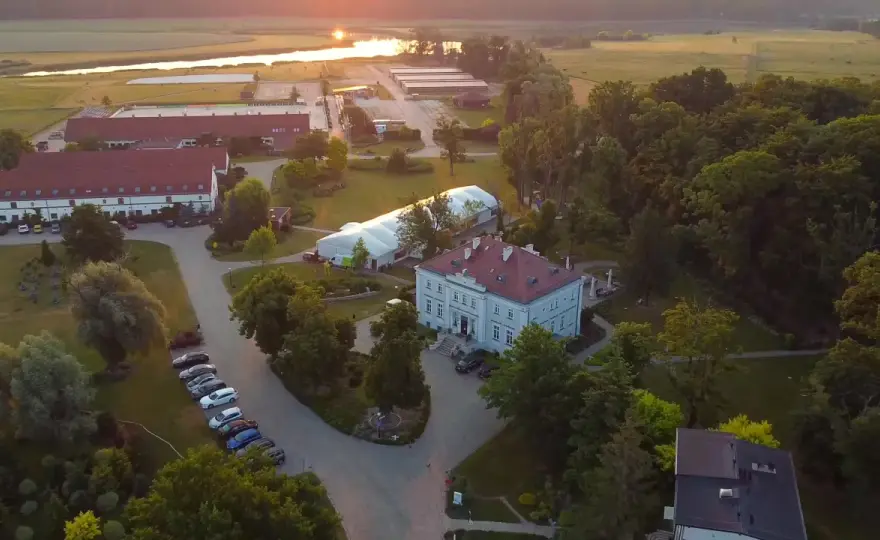 Hotel Jakubus - noclegi, SPA i kuchnia w rytmie slow