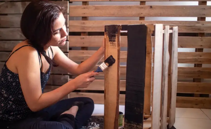 Stare deski: 20+ pomysłów DIY na dom i ogród (Przewodnik)