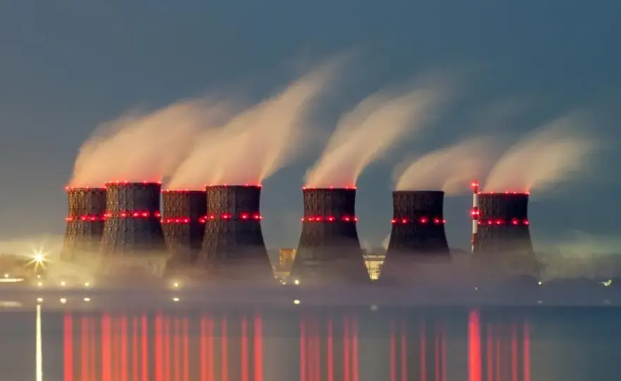 Co to elektrownia atomowa i jak wpływa na przyszłość energii w Polsce?