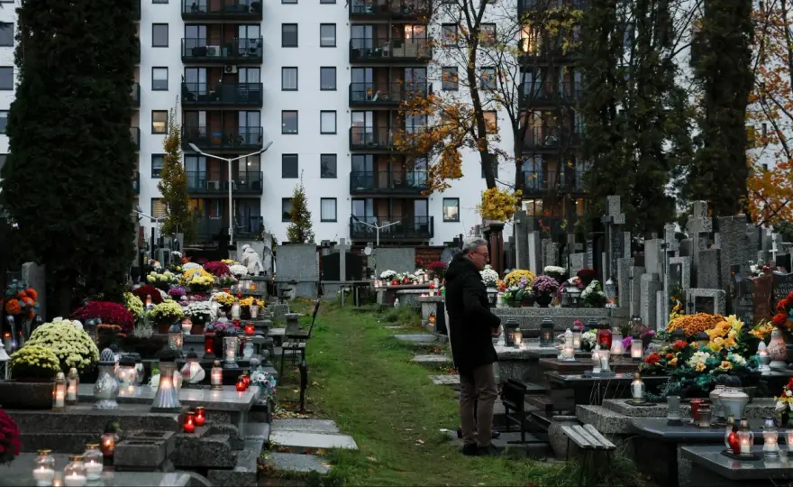 Ile kosztuje miejsce na cmentarzu w Ciechanowie? Ceny i opcje grobów