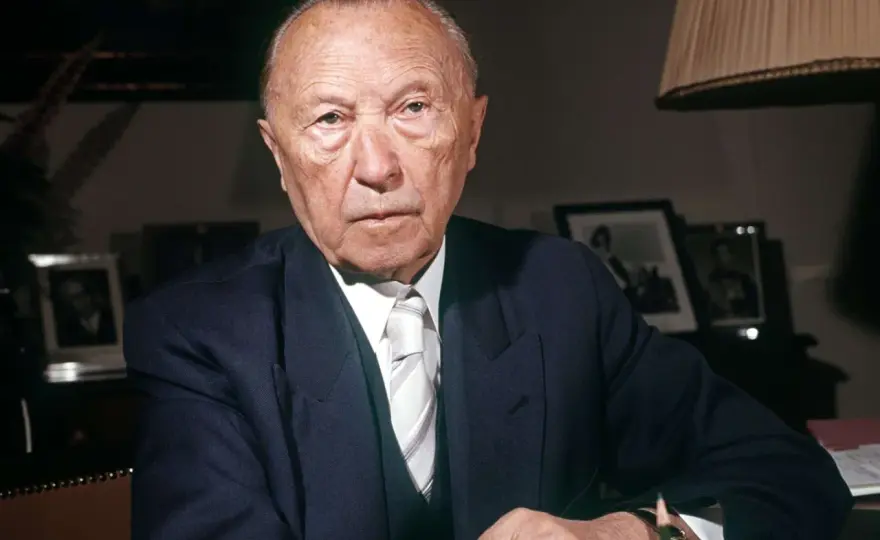 Konrad Adenauer war der erste Bundeskanzler der Bundesrepublik