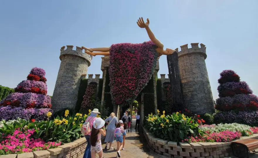 Dubai Miracle Garden - Jak zaplanować niezapomnianą wizytę?