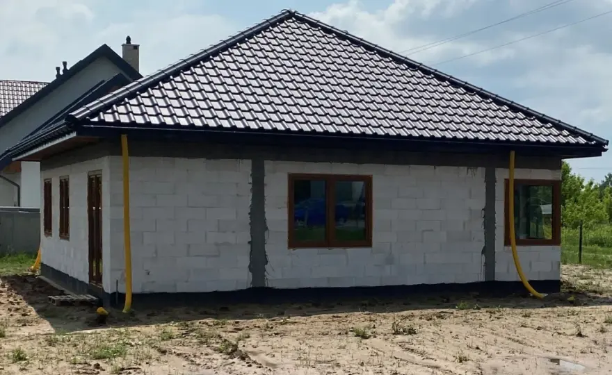 Tymczasowe odprowadzenie wody z rynien - Jak to zrobić zgodnie z prawem?