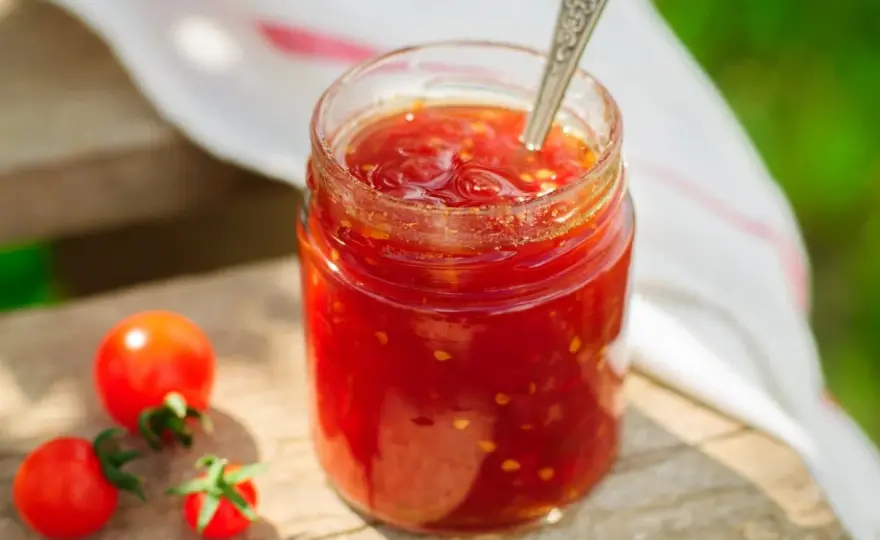 Ketchup z cukinii – przepis Ewy Gotuje. Zrób go dobrze!
