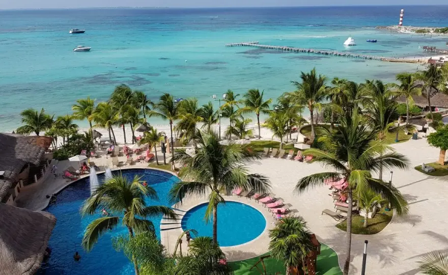 Kiedy jechać do Cancun? Sprawdź najlepszy czas na wakacje
