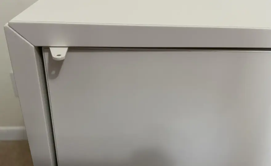 Zapomniałeś kodu do szafki IKEA? Otwórz ją i zresetuj!
