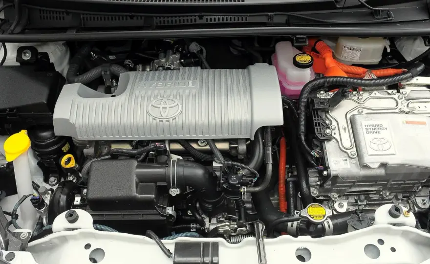 Wymiary i silniki Toyoty Yaris 3: Który wariant wybrać? Porady