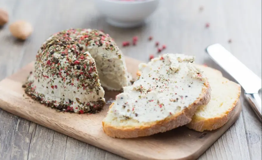 Queso vegano perfecto - Guía para pizza, untar y más