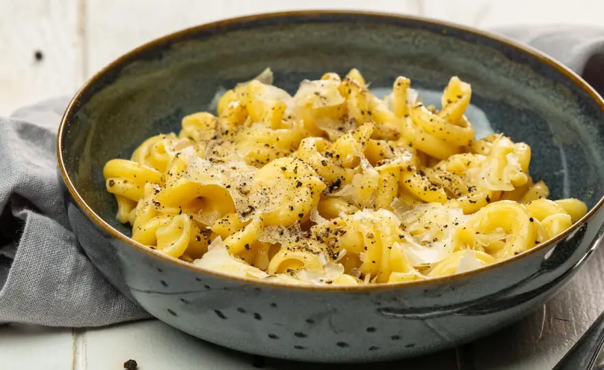 Cacio e Pepe Rezept - So gelingt die perfekte cremige Sauce