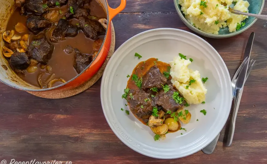Oxkind Recept - Så blir köttet mört & såsen perfekt