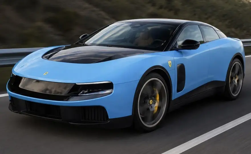 Ferrari Luce elettrica, oltre 1.000 CV ma pesa 2.300 kg