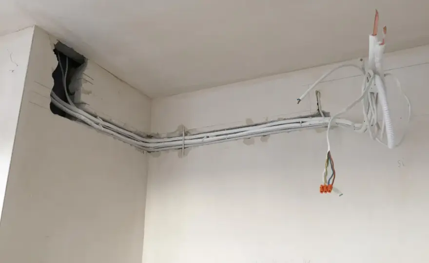 Instalacja pod klimatyzacje: jak przygotować dom na montaż?