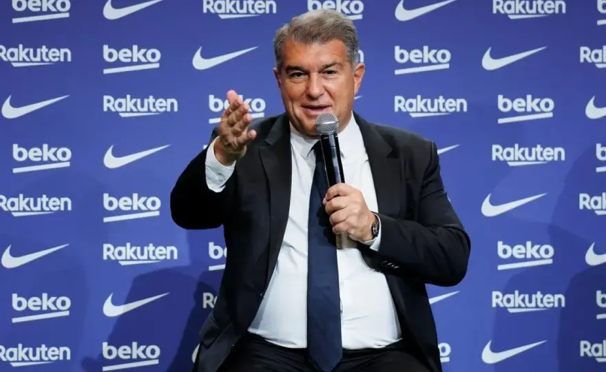 Trenerzy FC Barcelony i ich wpływ na styl gry oraz skauting