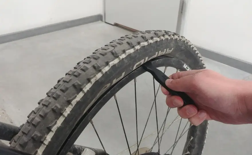 Ile kosztuje wymiana opon w rowerze? Sprawdź ceny i oszczędź!