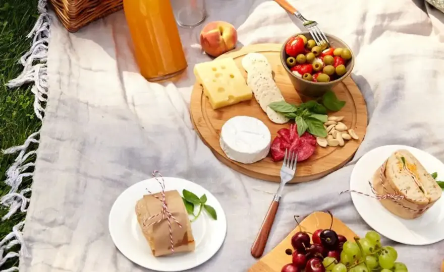 Pique-nique entre amis - Le guide pour un repas parfait