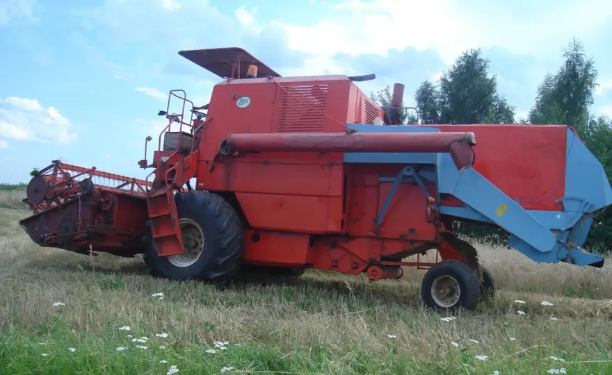 Ile wchodzi zboża do bizona z056? Sprawdź jego wydajność i możliwości