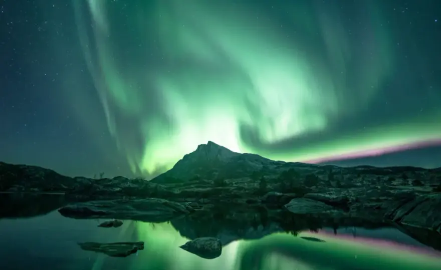 Norwegia: Co warto zwiedzić? Plan podróży, fiordy i zorza polarna