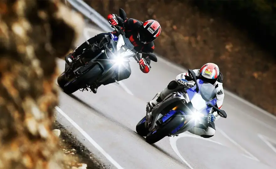 Yamaha más rápida: ¿R1, MT-10 o TMAX? Guía para elegir