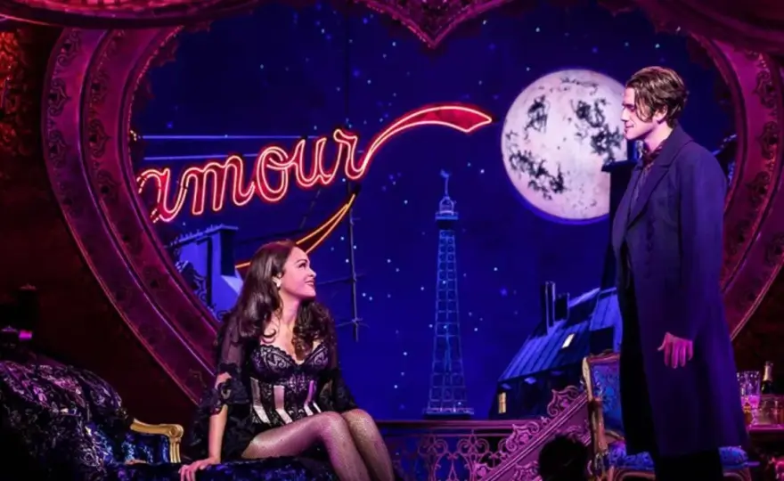 Moulin Rouge! - Musical, który wciąż prowokuje i zachwyca