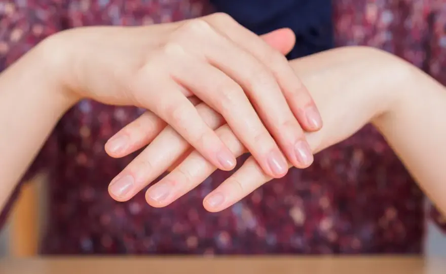 Manicure japoński - wady i zalety. Czy jest dla Ciebie?