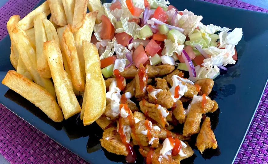 Ile kalorii ma kebab na talerzu z frytkami? Zaskakujące wartości!